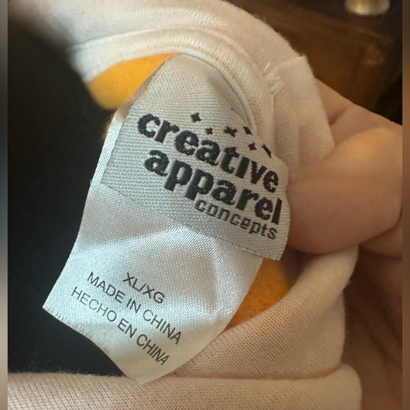 Vintage Creative Apparel Concepts White and Cream  Garment for Tennessee - Picture 3 of 10